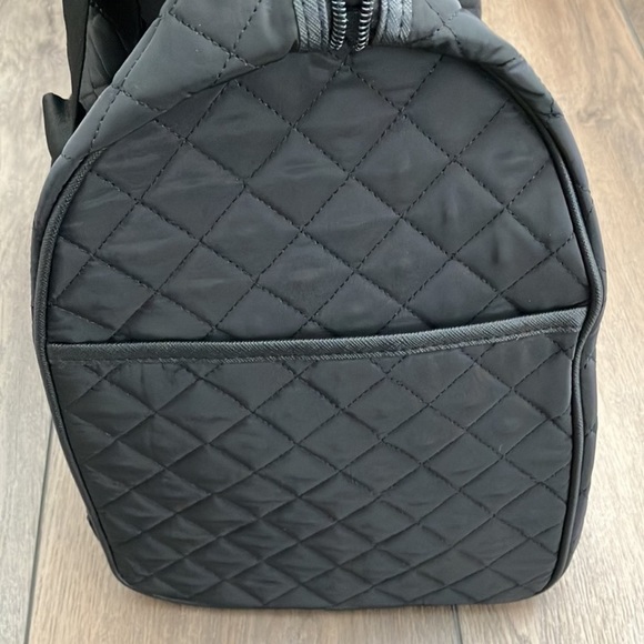 NEW Black Quilted Weekender Bag - Picture 7 of 8